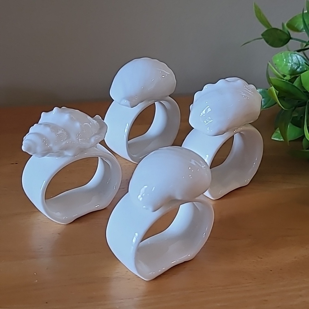VINTAGE White Bone China Seashell Motif Napkin Rings, Set of 4